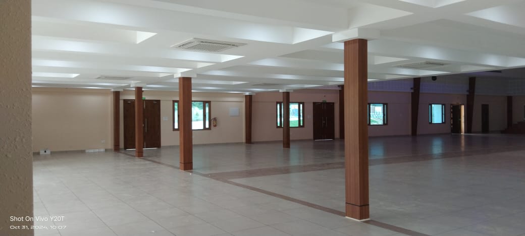Mini Hall